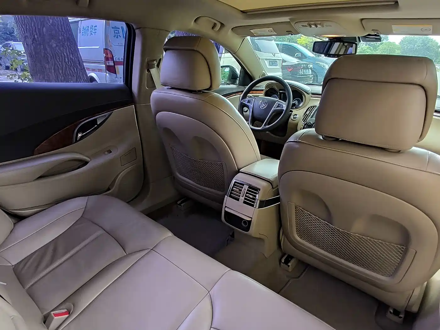 Photo 15 - Buick LaCrosse