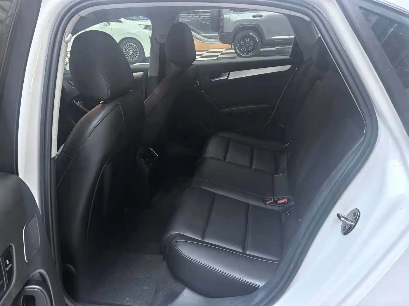 Audi A4L 2013 35 TFSI Automatic Standard фото 8