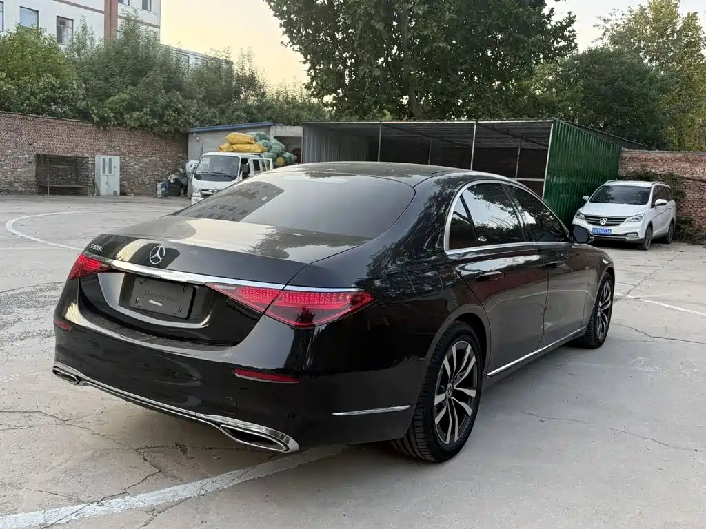 صورة 6 - Mercedes-Benz S-Class
