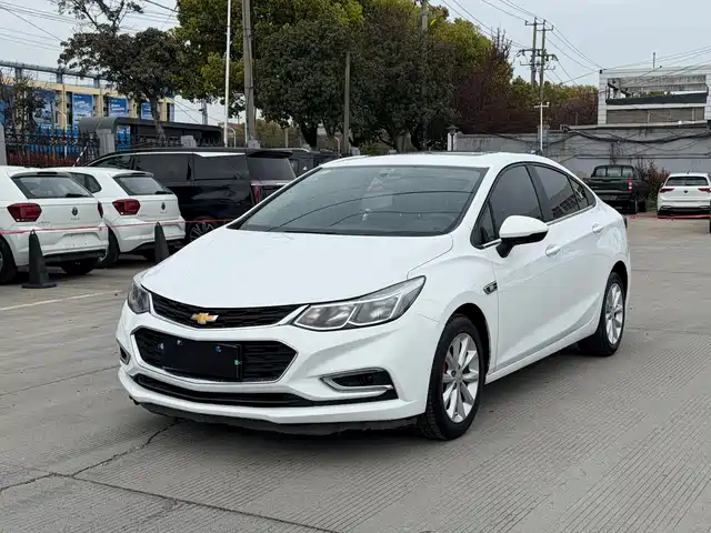 CHEVROLET CRUZE