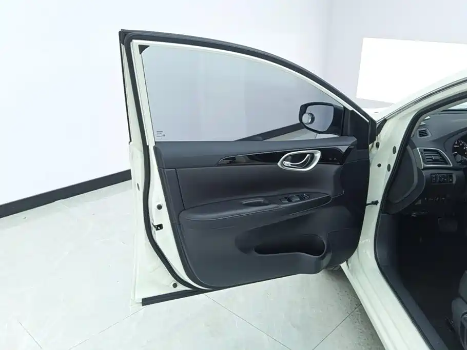 Фото 7 - Nissan Sylphy