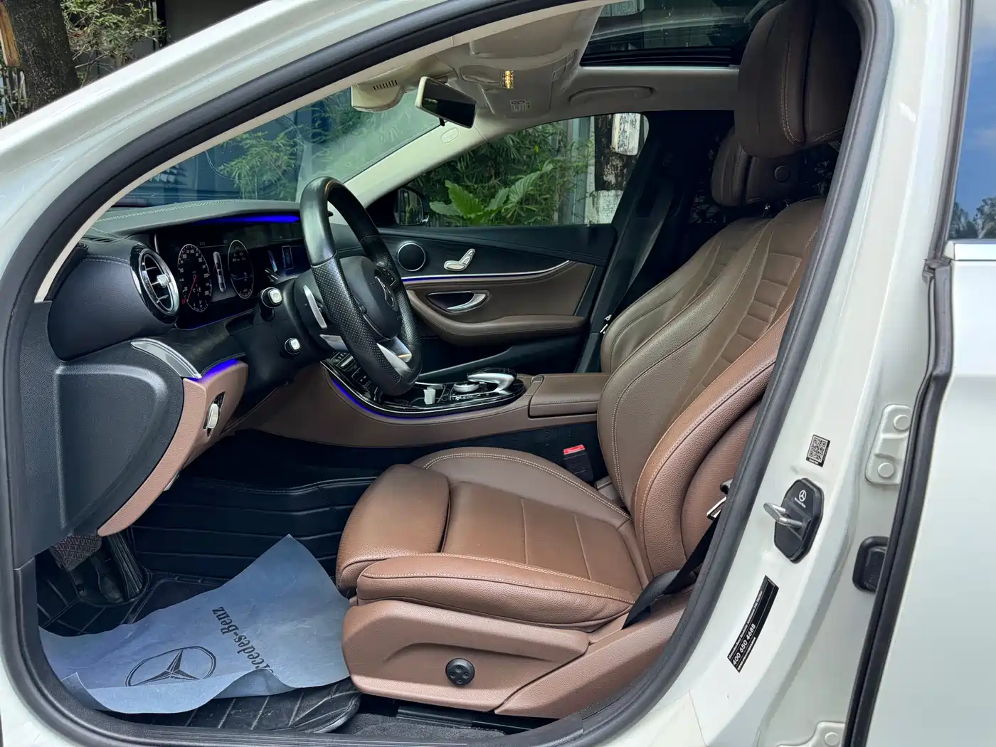 Mercedes-Benz E-Class 2016 E 200 L Sport Type фото 7