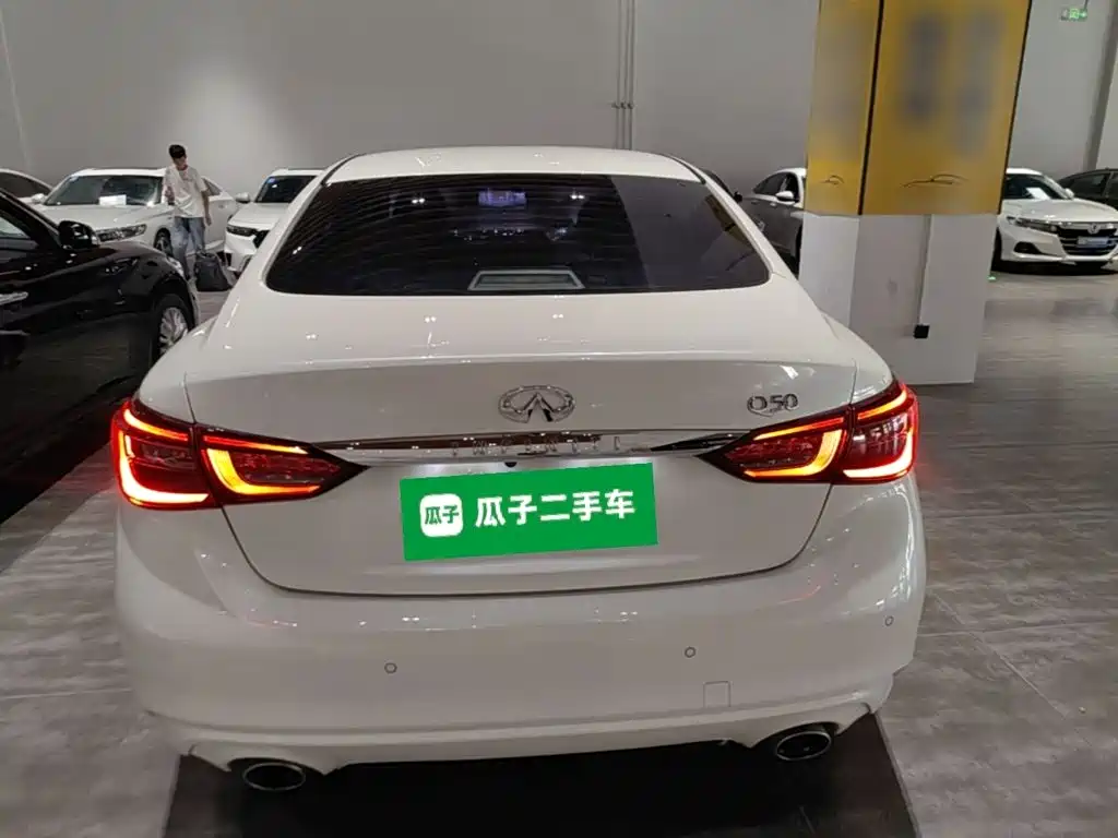 Infiniti Q50L 2018 2018 2.0T Comfort (China VI)