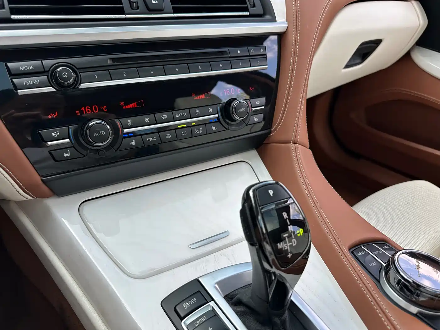BMW 6 Series 2016 640i xDrive Gran Coupe фото 54