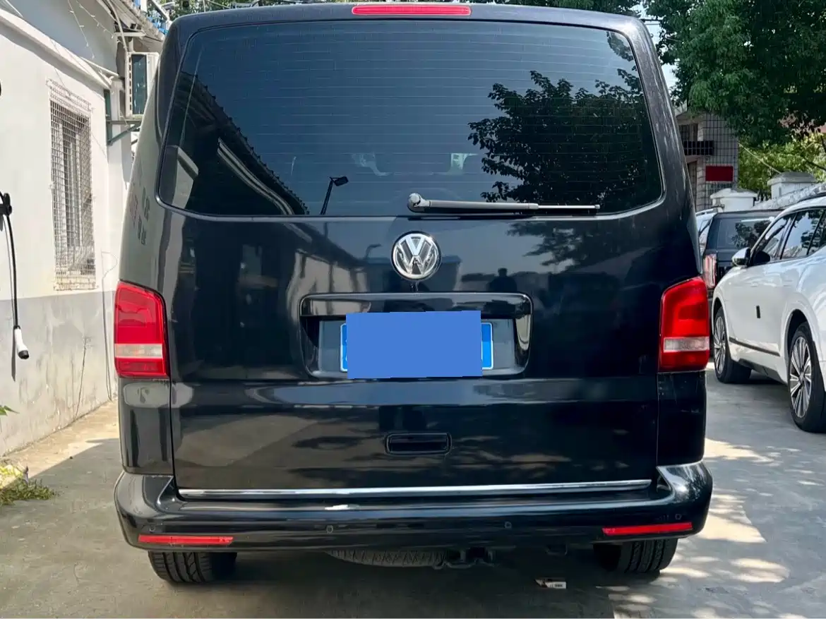 Volkswagen Multivan 2014 2012 2.0TSI 2WD Luxury Edition