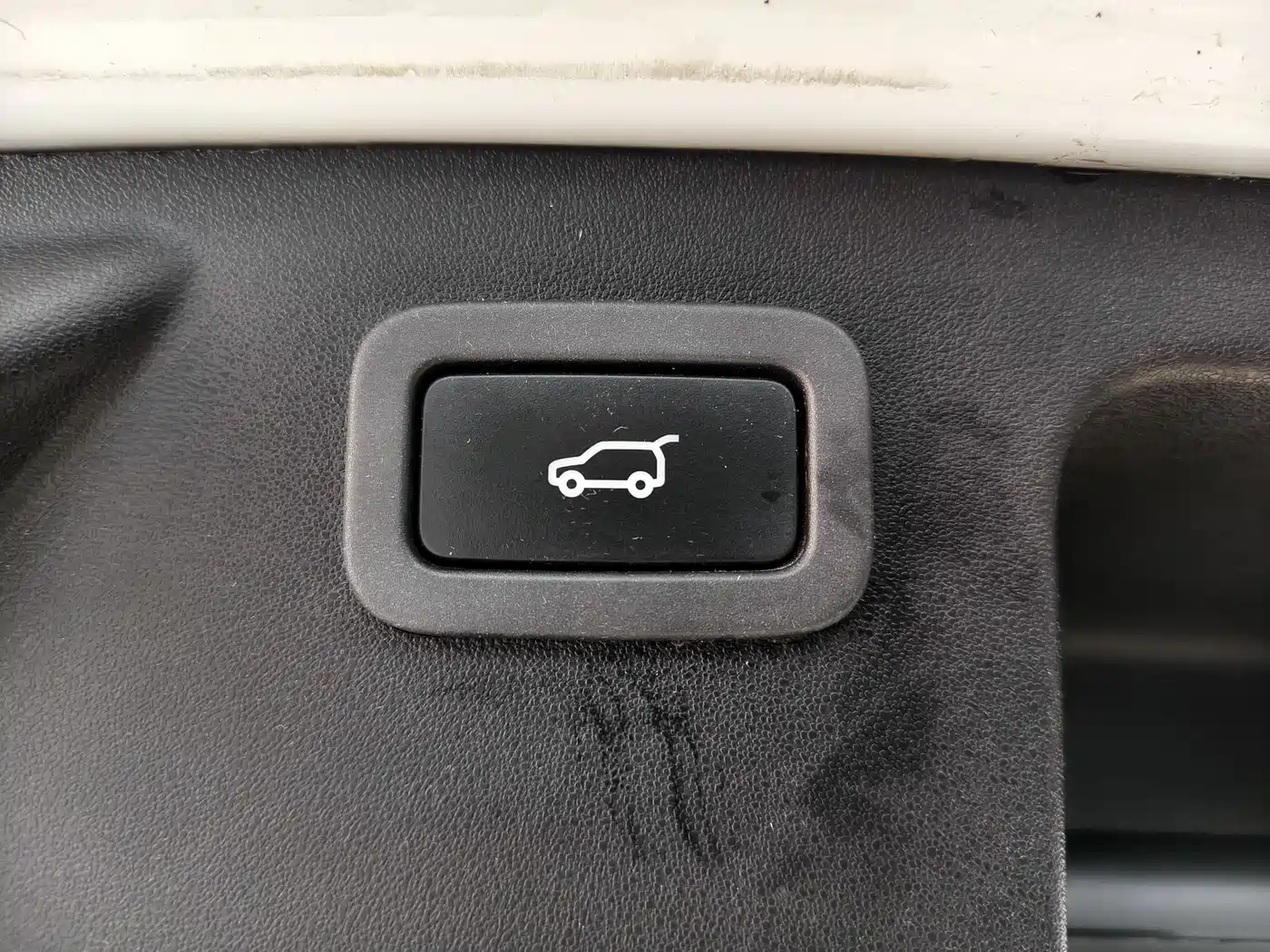 Land Rover Discovery Sport 2018 240PS SE Edition фото 20