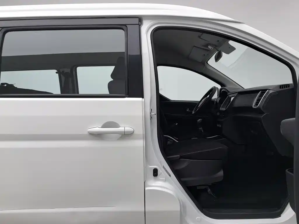 Jinbei Golden Sea Lion M Classic 2023 2023 1.5L Engineering Lion Passenger Van 5/6/7-seater