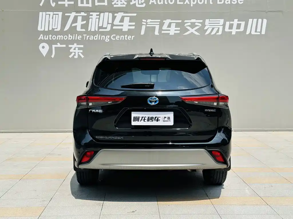 Фото 5 - Toyota Highlander