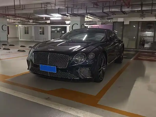 Bentley Continental 4.0T GT V8