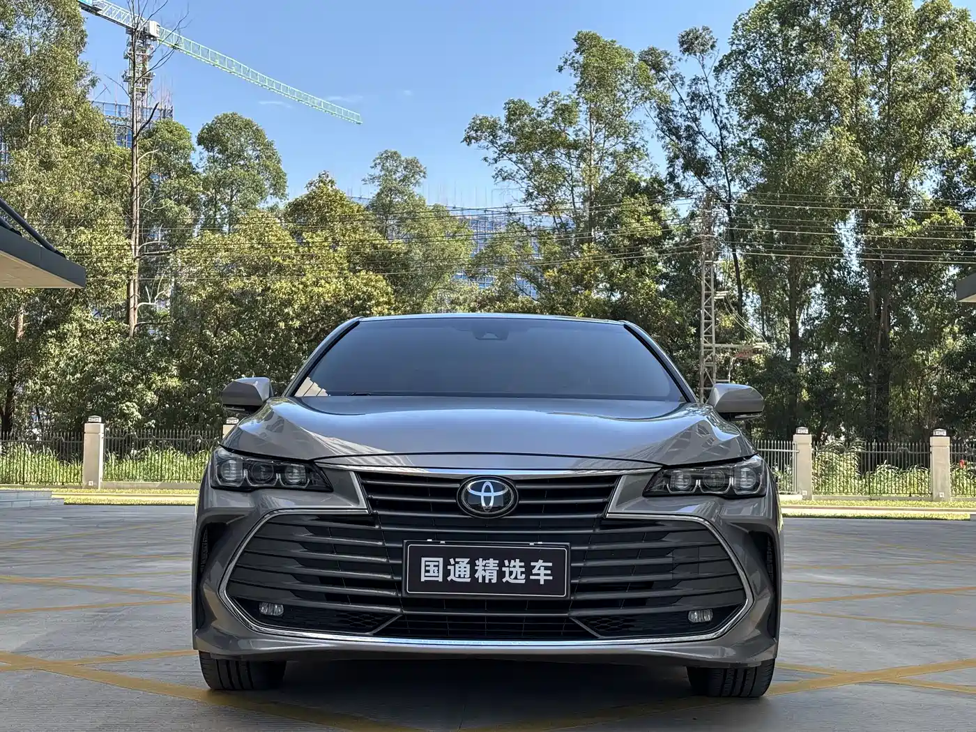 Toyota Avalon 2021 2.5L Luxury Edition фото 2