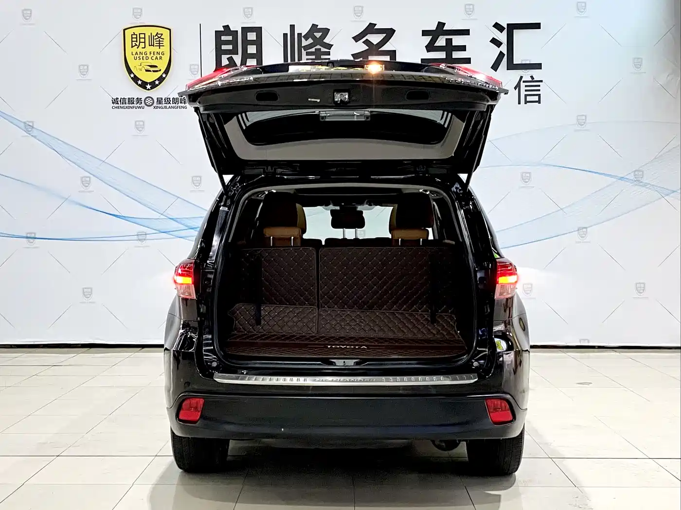 Toyota Highlander 2018 Model 2.0T 4WD Knight Edition 7-Seater China VI фото 8
