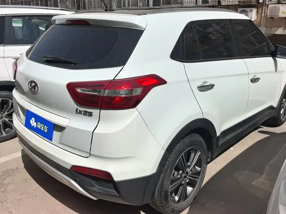 Hyundai Beijing Hyundai ix25 2015 1.6L Automatic 2WD Smart GLS фото 3