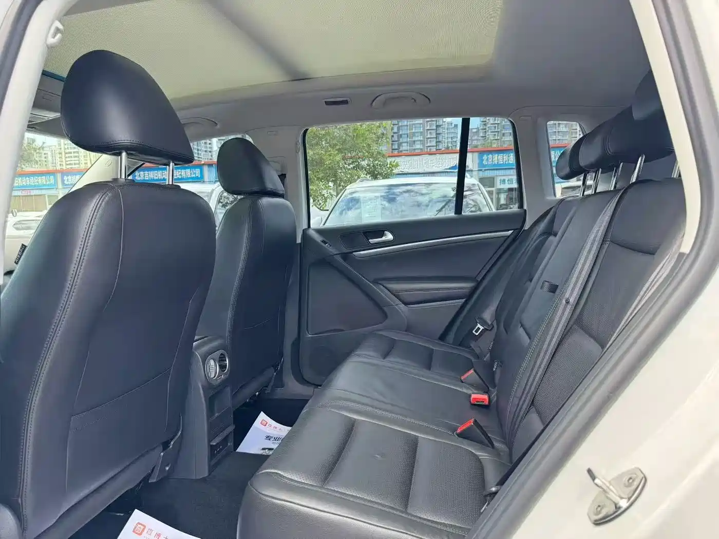 Volkswagen Tiguan 2015 2.0TSI Automatic 4WD Luxury фото 5