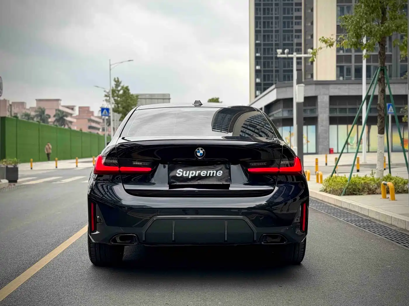 BMW 3 Series 2023 325Li M Sport Black Night Package фото 7