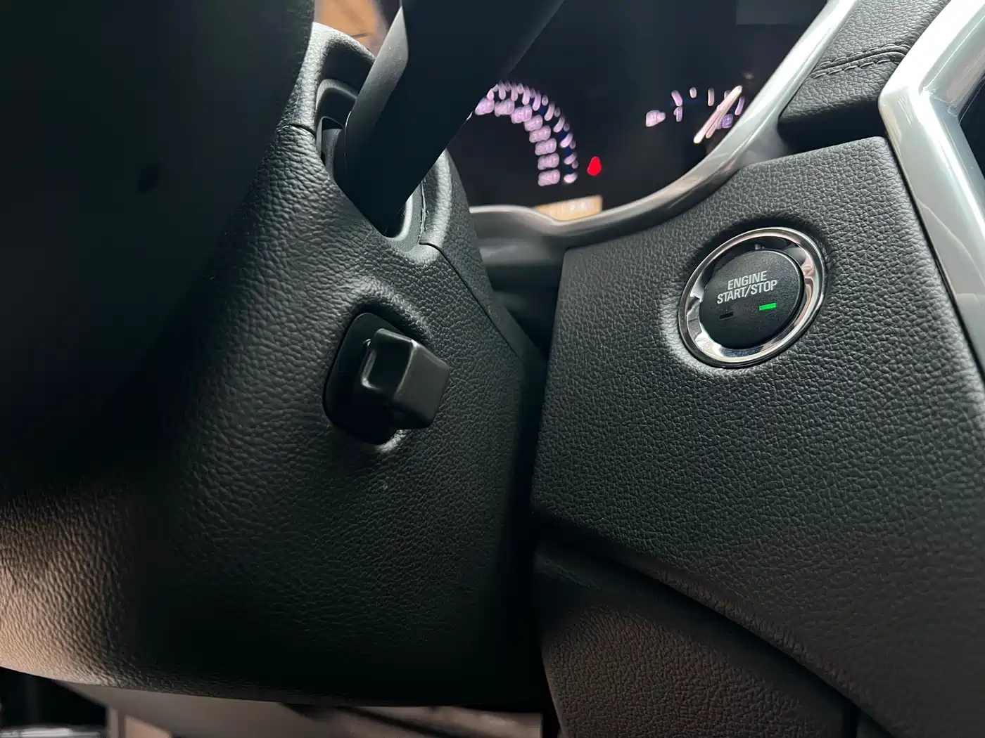 Cadillac SRX 2014 3.6L Flagship Model фото 28