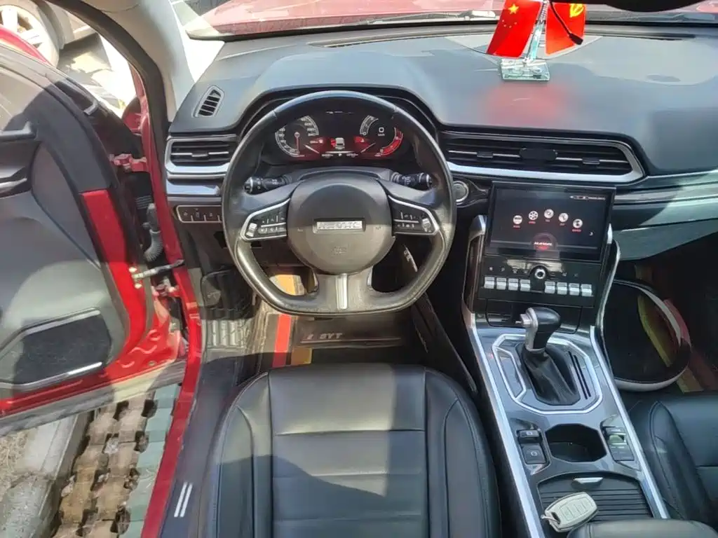 Фото 15 - Haval F5