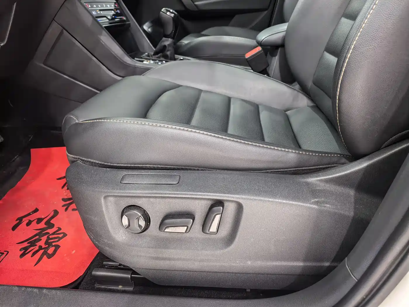Volkswagen Tharu 2022 280TSI FWD Luxury Edition фото 6