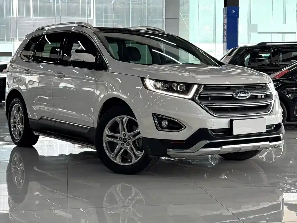 Фото 3 - Ford Edge