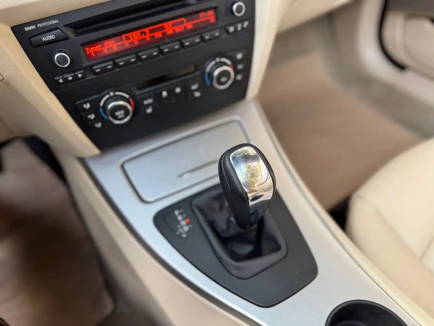 BMW 3 Series (Import) 2011 325i Convertible Coupe фото 13