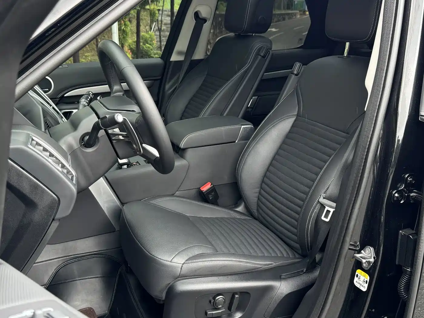 Land Rover Discovery 2024 2024 360PS Dynamic SE