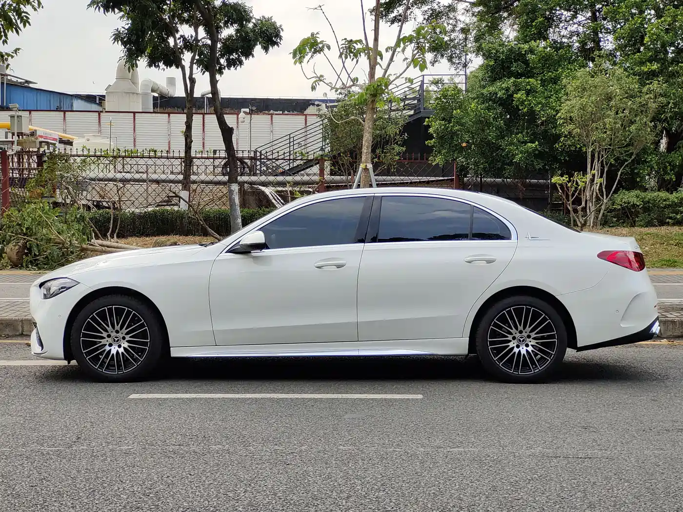 Mercedes-Benz C-Class 2025 C 260 L Sport Edition фото 16