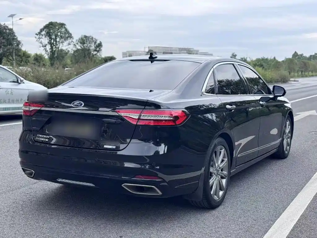 Ford Taurus 2021 2019 EcoBoost 245 Premium Edition