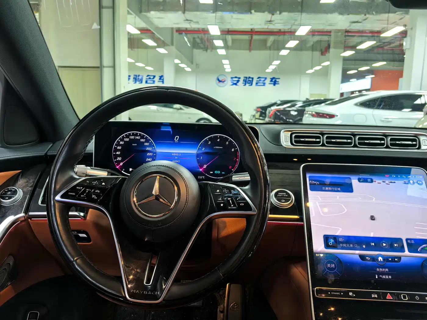 Mercedes-Benz Maybach S-Class 2022 S 480 4MATIC Intelligent Premium Special Edition фото 10