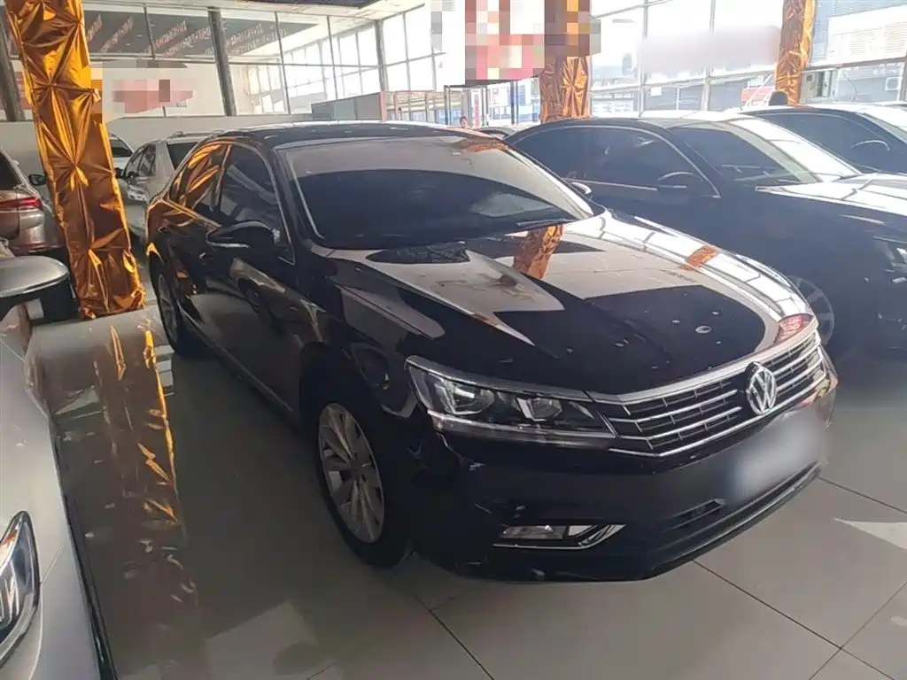 Volkswagen Passat 2017 330TSI DSG Prestige фото 4
