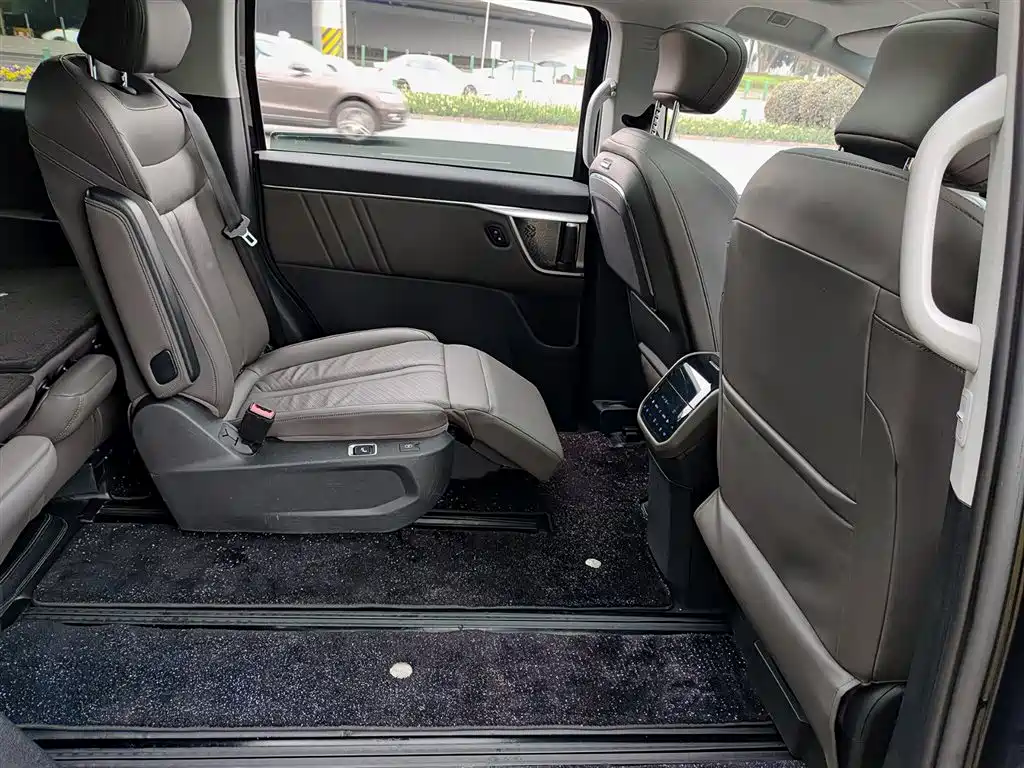 SAIC MAXUS EVERYONE 7