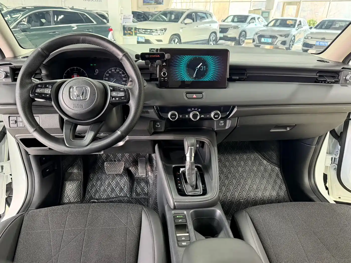 Photo 16 - Honda Vezel