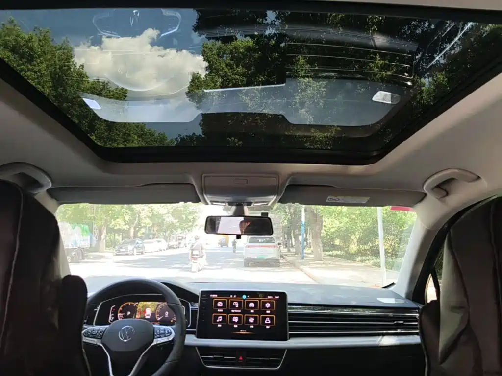 Volkswagen Tiguan L 2025 2025 Model 300TSI Auto 2WD Dragon Edition