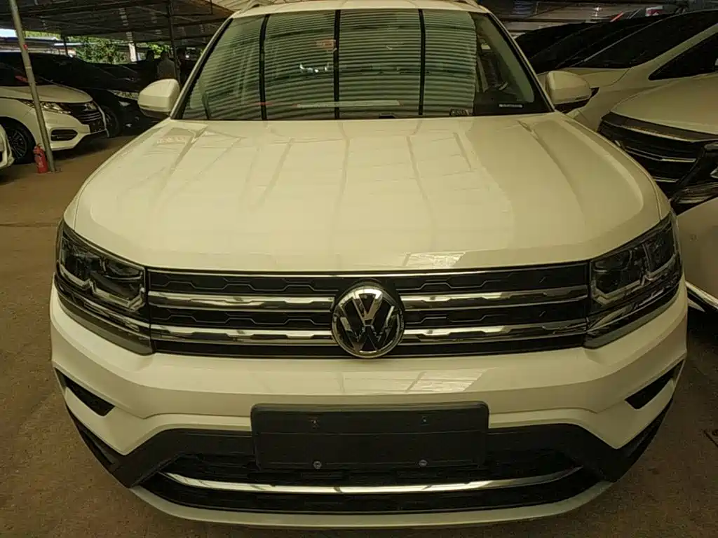 Photo 3 - Volkswagen Tharu
