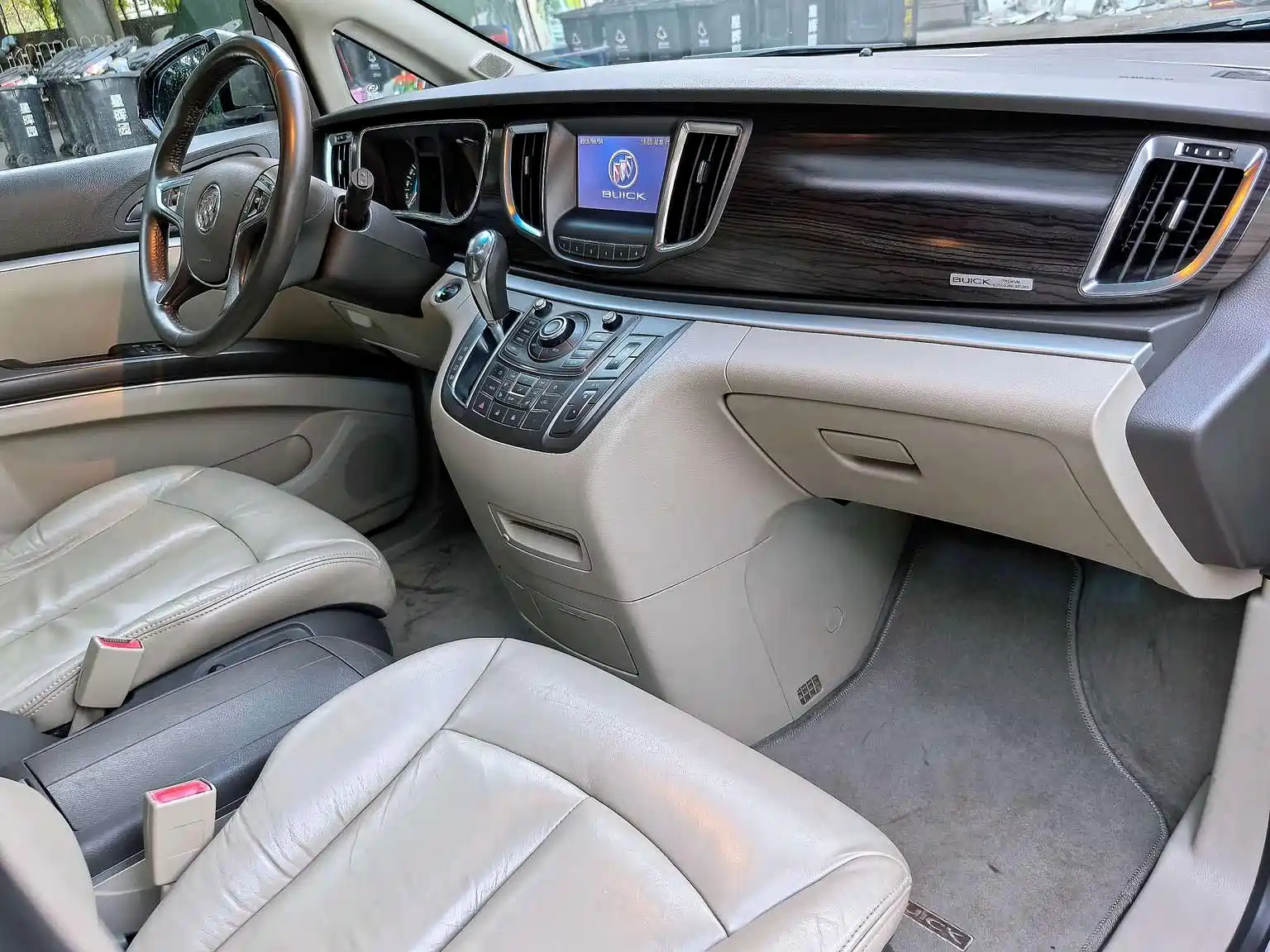 Фото 8 - Buick GL8