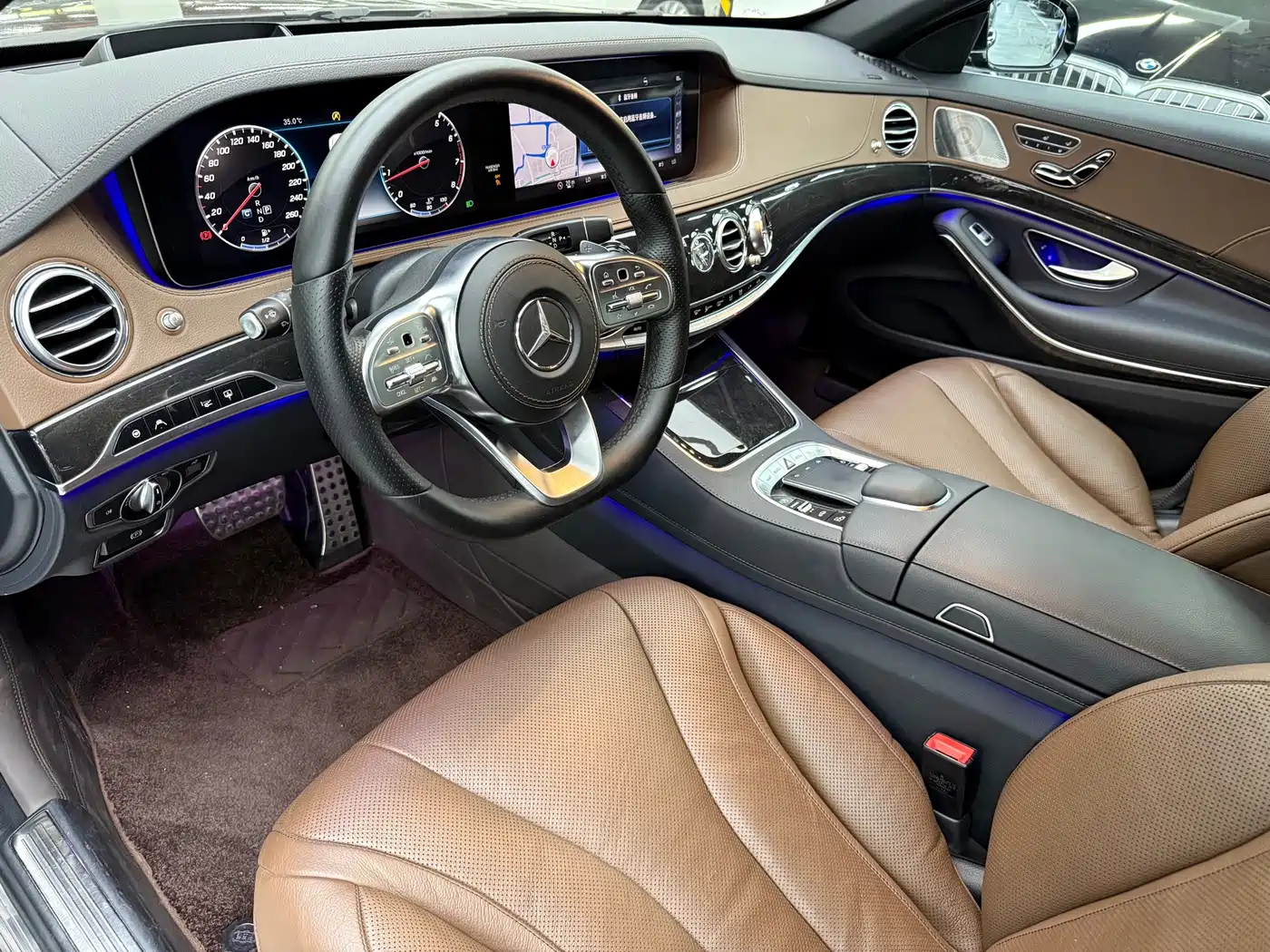 Фото 15 - Mercedes-Benz S-Class