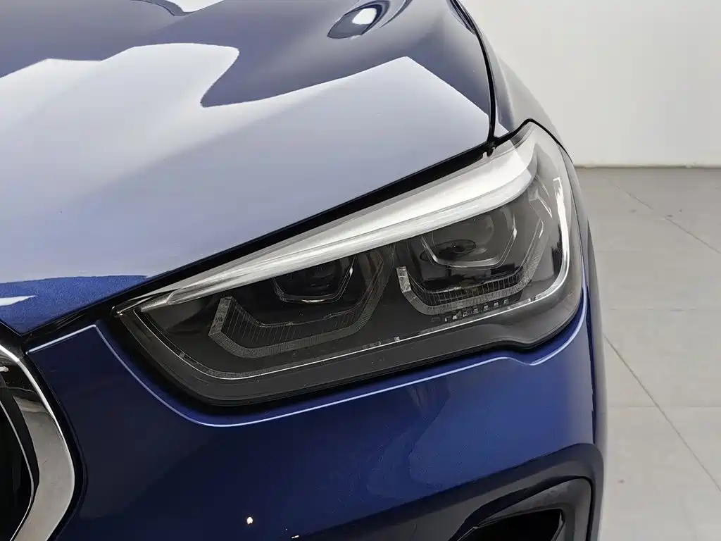 Фото 7 - BMW X1