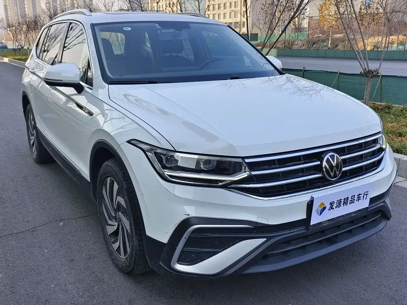 Volkswagen Tiguan L 2024 300TSI Auto 2WD Smart Edition фото 3