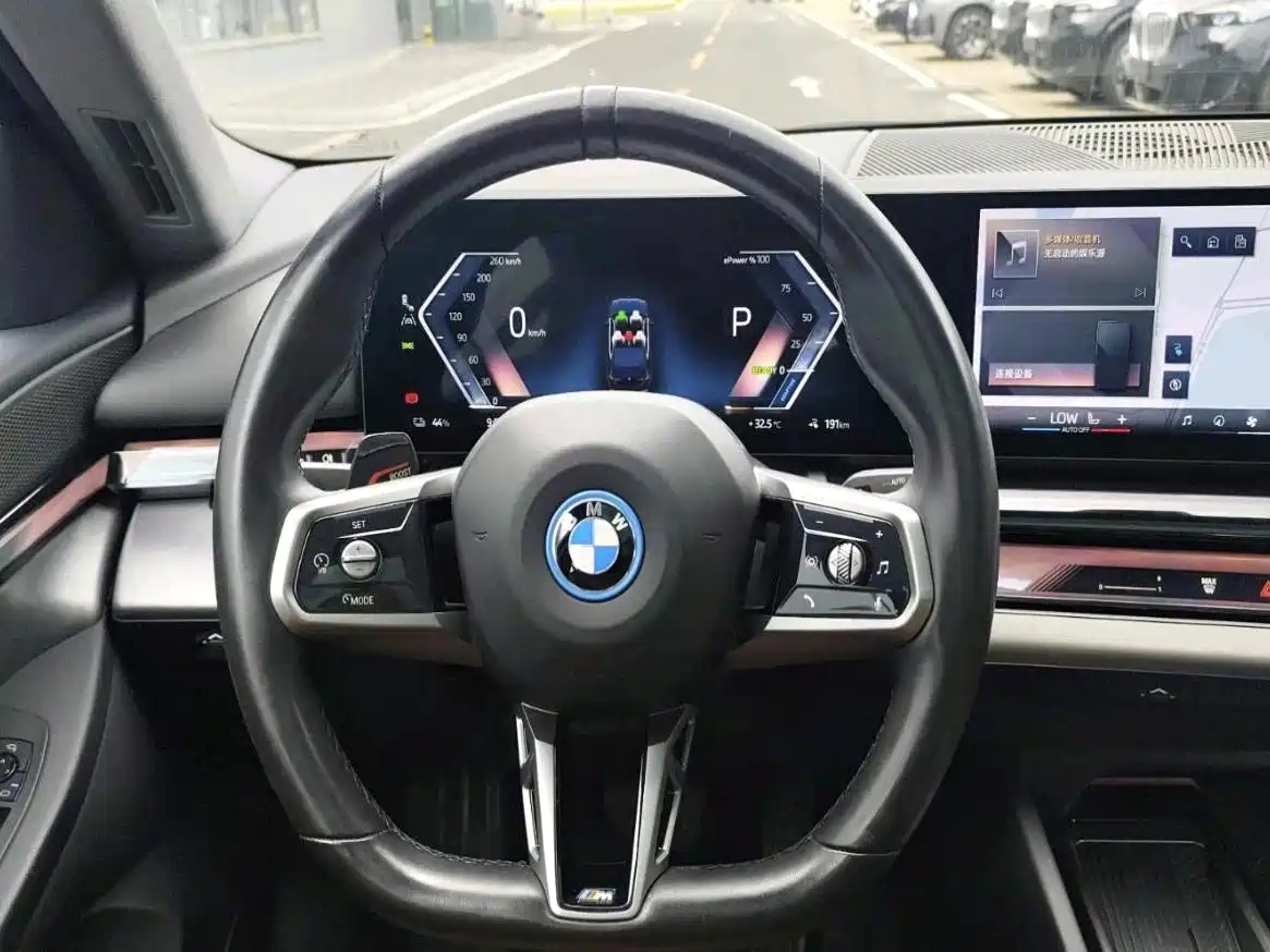 BMW i5 2026 2024 eDrive 35L M Sport Package
