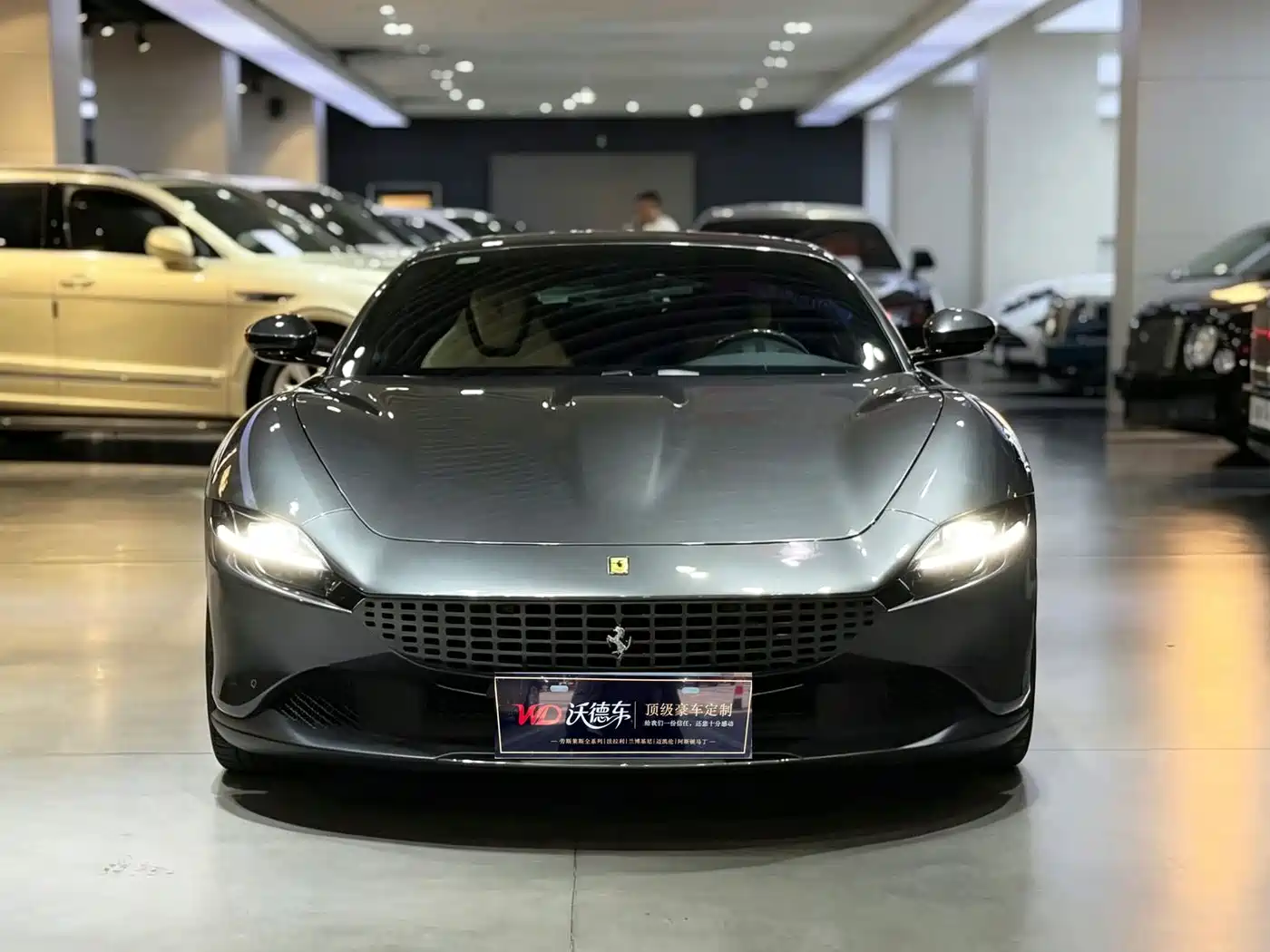 Ferrari Roma 2021 2020 3.9T V8