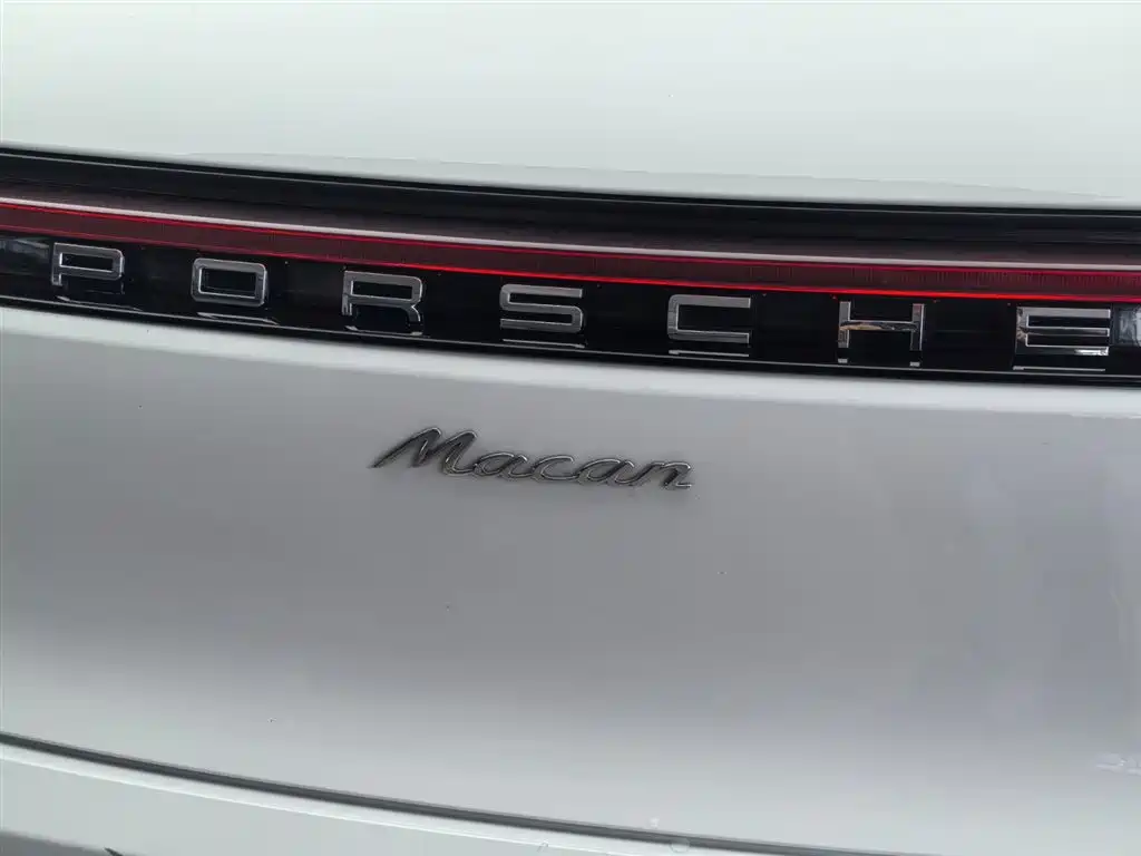 صورة 22 - Porsche Macan