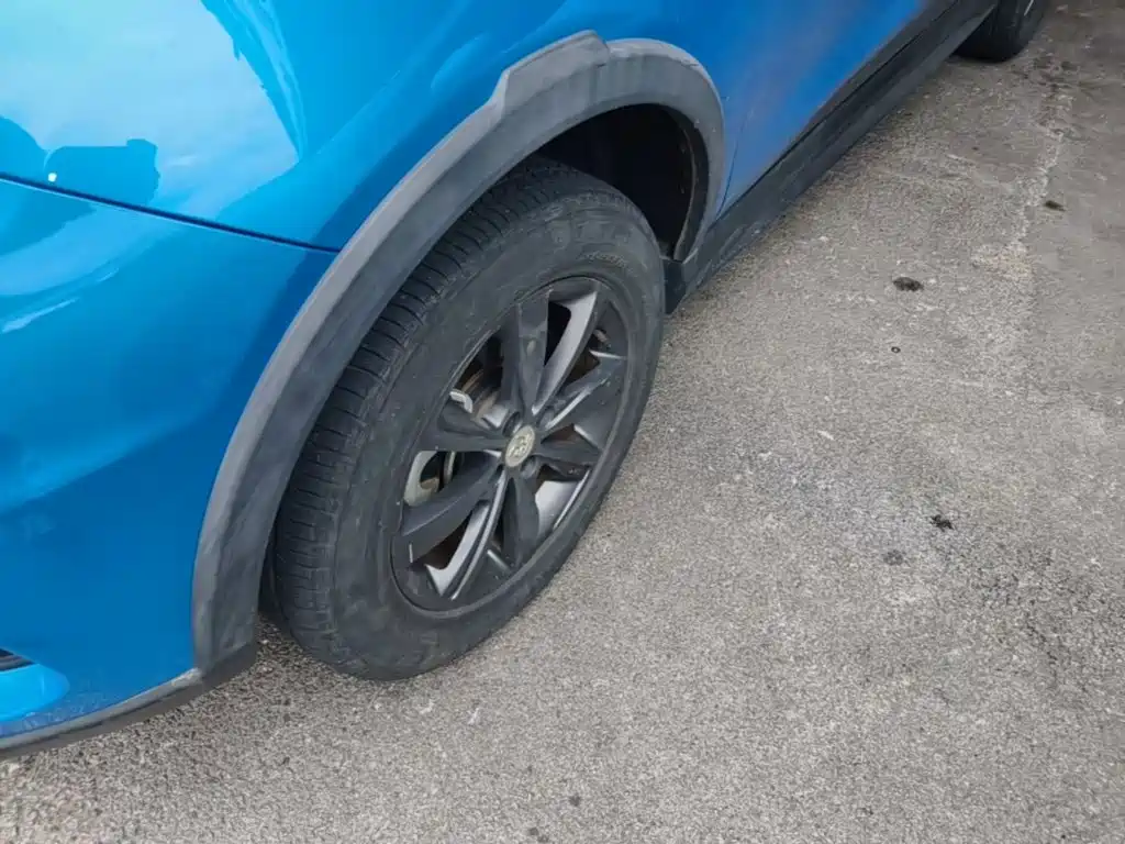 BYD Yuan New Energy 2020 2019 EV360 Smart Connect Premium Edition