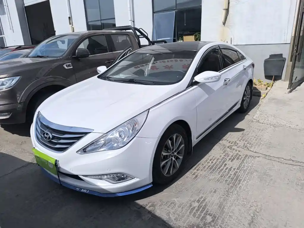 Фото 1 - Hyundai Sonata
