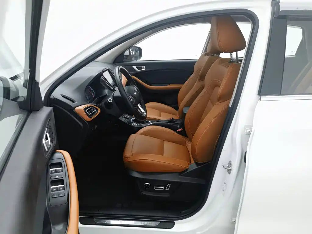 Фото 10 - Chery Tiggo 7