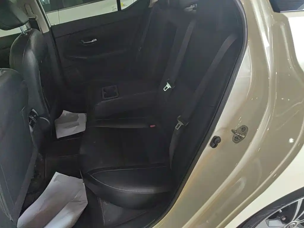 Nissan SYLPHY, миниатюра 17
