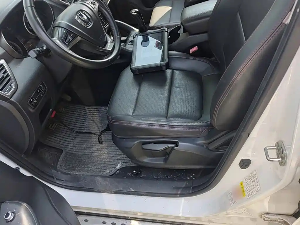 Changan CS75 2014 2014 2.0L Manual Luxury (China IV)