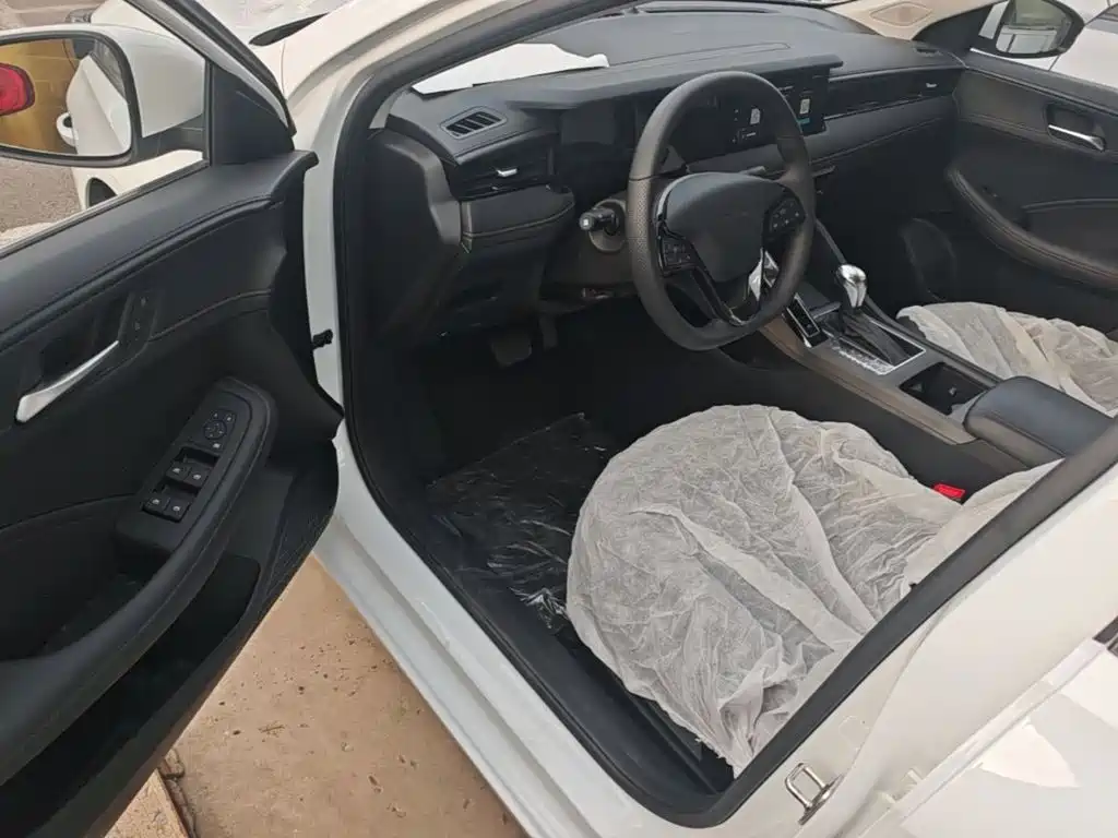 Roewe i5 2026 2023 1.5L CVT Honor Edition