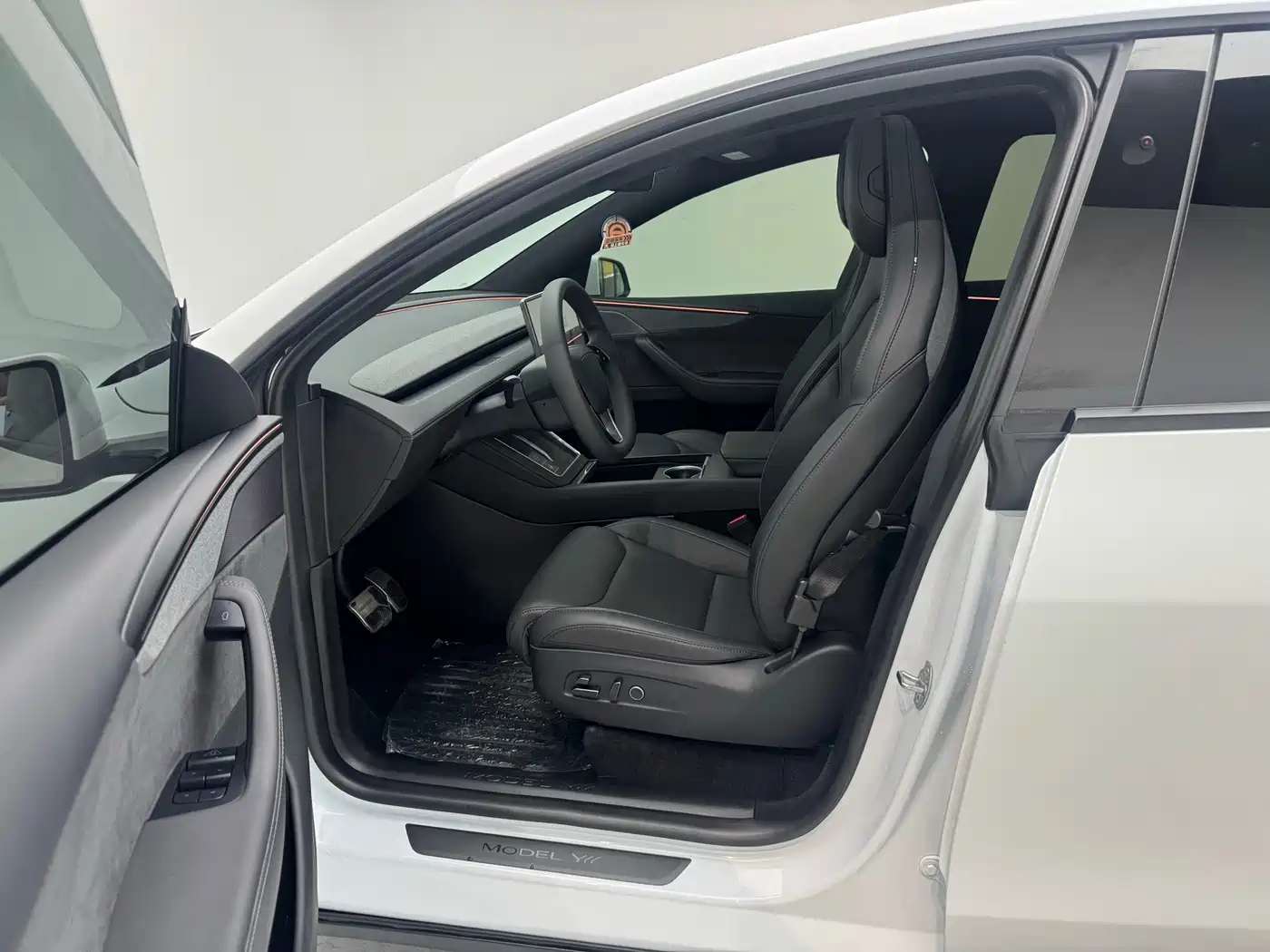 Tesla Model Y L 2025 2025 Facelift Long Range AWD
