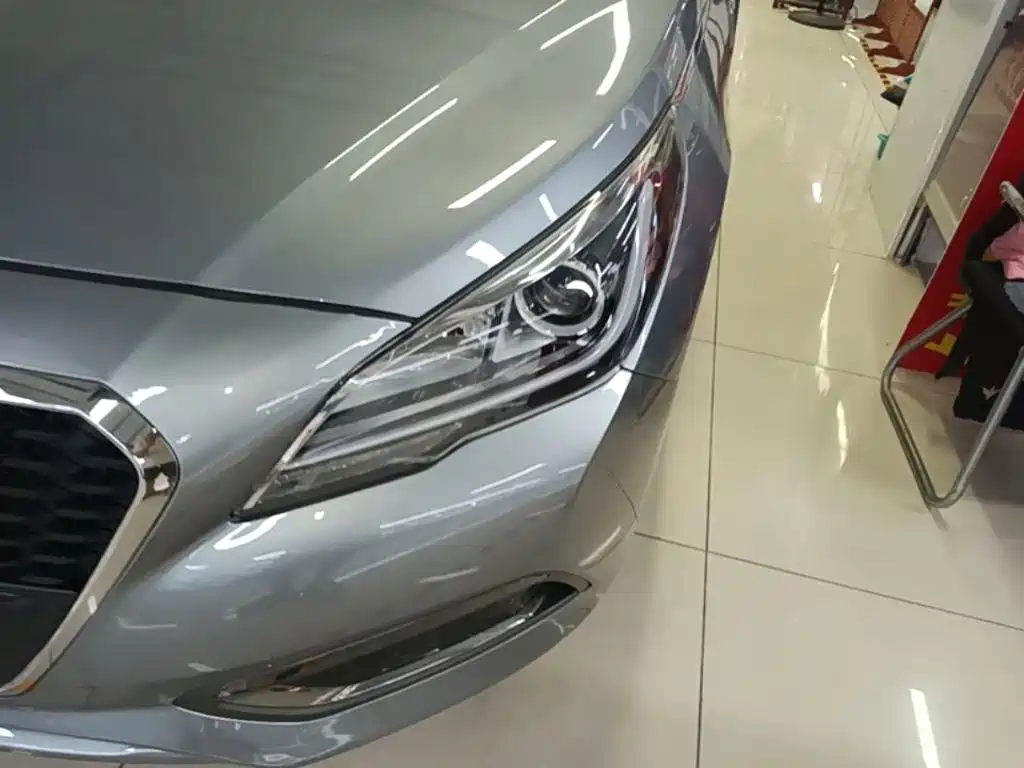 Photo 24 - Hyundai Sonata