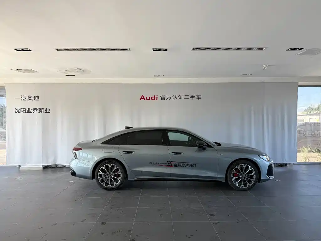 Фото 3 - Audi A6L