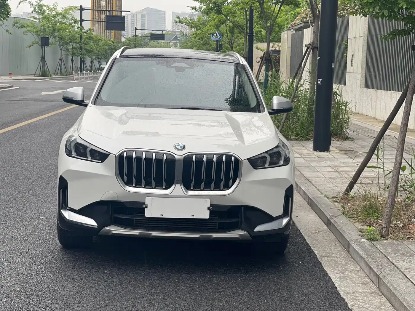 BMW X1 2023 sDrive20Li X Design Package фото 2