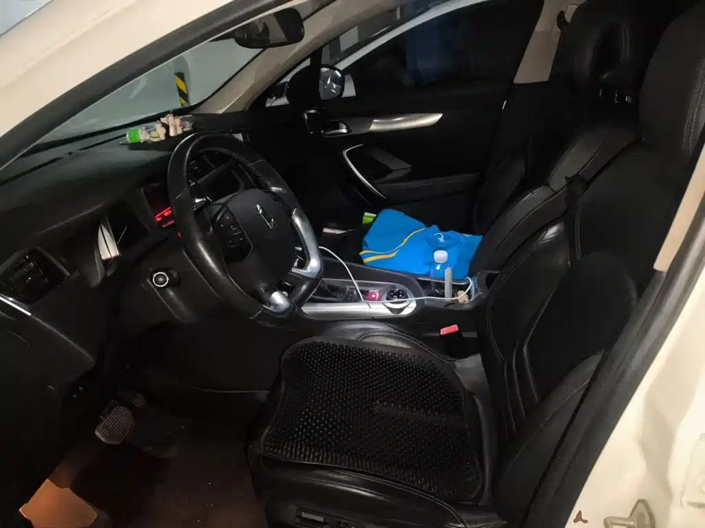DS 6 2015 2014 1.6T Luxury Edition THP160